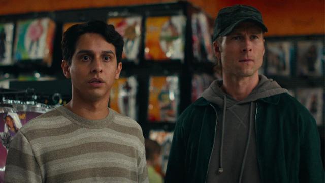 Chad Powers: Mariscal de campo 1x4