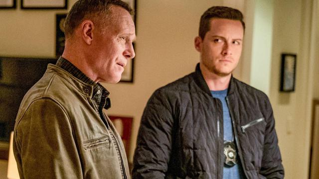 Policías de Chicago 7x1