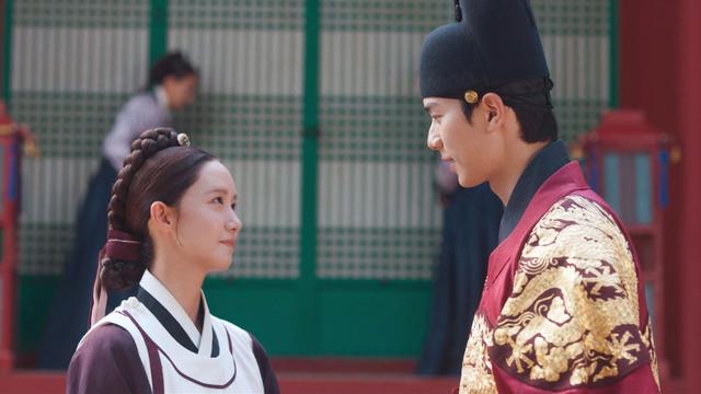 Bon appétit, majestad 1x10